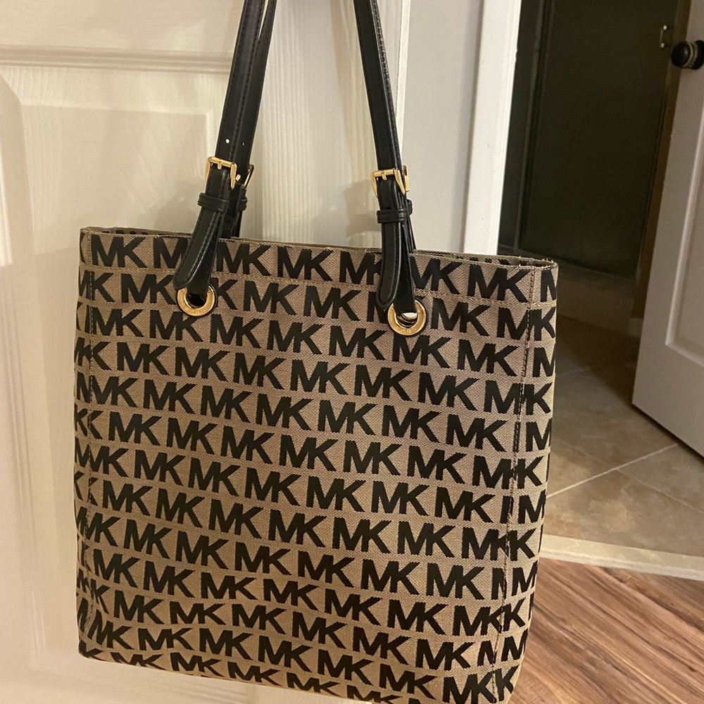 Michael Kors gently used tote